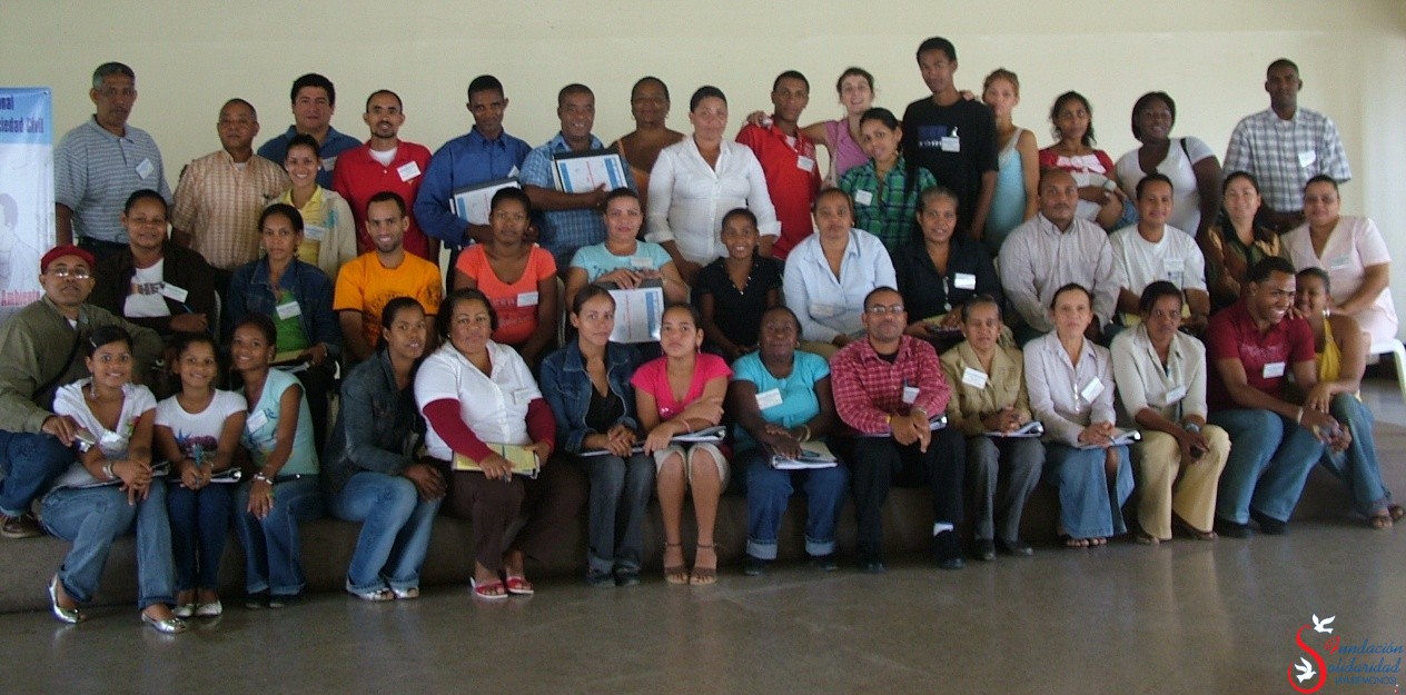 Realizan curso sobre democracia, género y medio ambiente