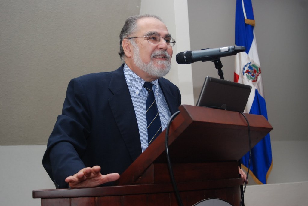 Miguel Ceara Hatton dictará Conferencia en Santiago sobre propuesta de Reforma Fiscal
