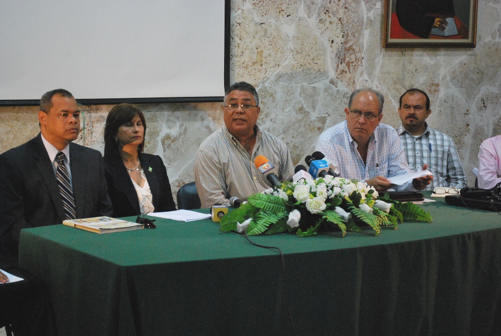 Organizaciones sociales proponen un Presupuesto para el 2013 sin aumento de impuestos y con menos deuda
