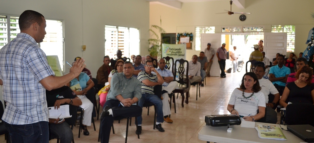 Acuerdan encaminar medidas para mayor participación y transparencia en la gestión local en Licey