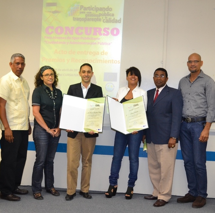 Premian Jóvenes que participaron en el Concurso de Spot Publicitario