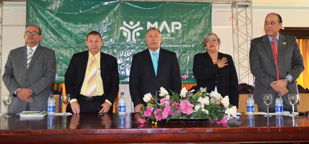 Analizan retos de los municipios ante la Estrategia Nacional de Desarrollo