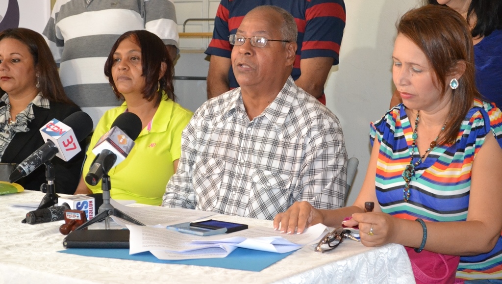 Organizaciones comunitarias de Santiago rechazan aprobación en primera lectura  de proyecto de modificación a la Ley del Distrito Nacional y los Municipios