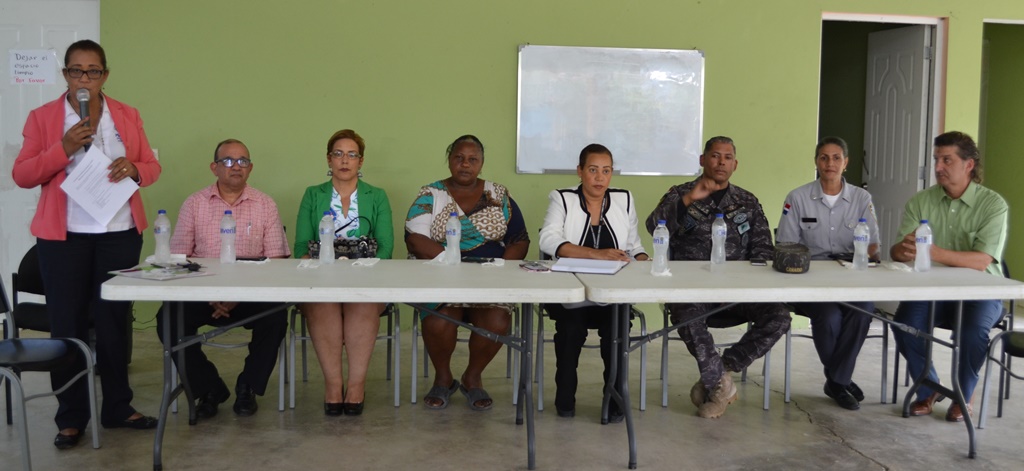 Instituciones suman esfuerzos para mejorar seguridad ciudadana en el Barrio Santa Lucía de Santiago